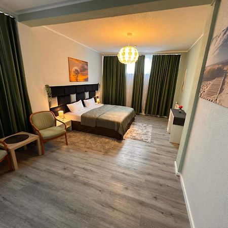 F-F Haus Monteuren Unterkunft Neuhausen auf den Fildern Exterior foto