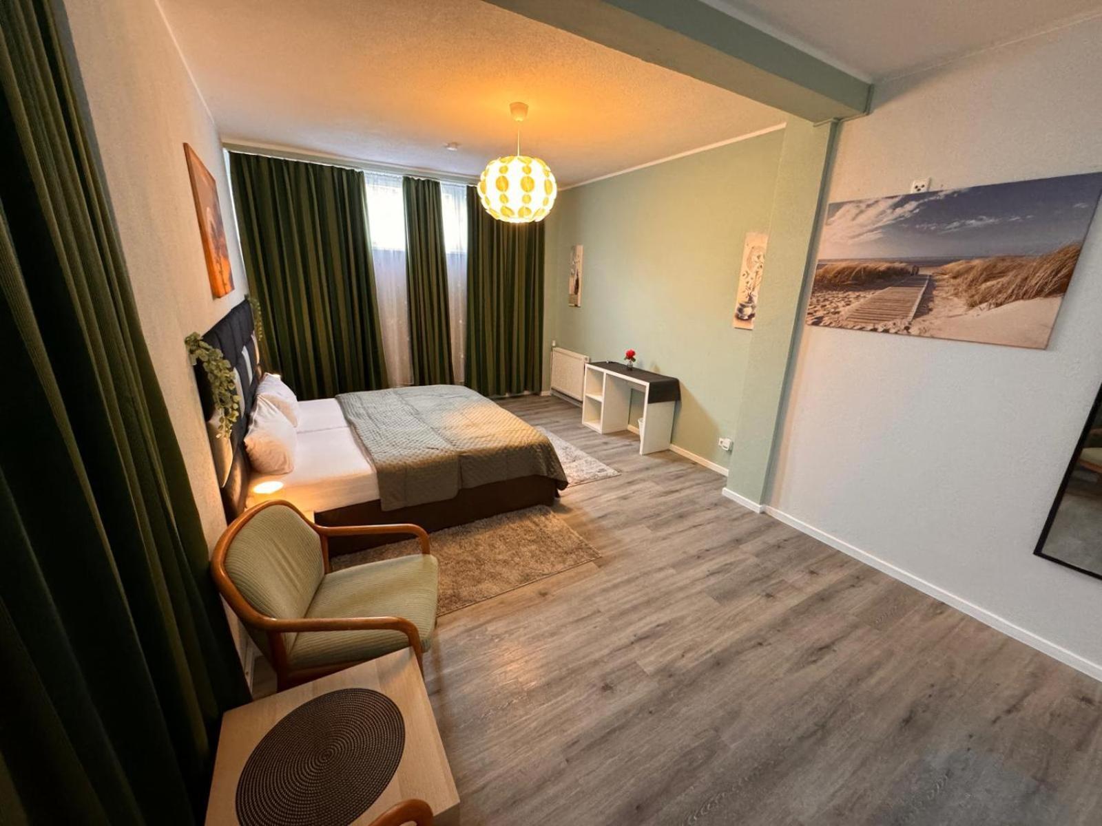 F-F Haus Monteuren Unterkunft Neuhausen auf den Fildern Exterior foto